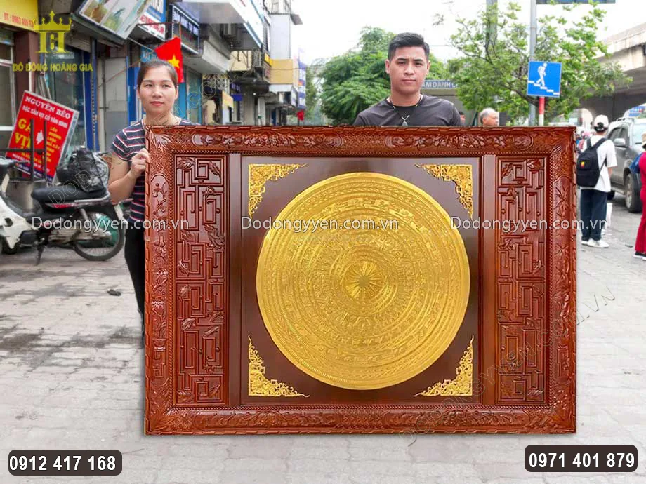 C&aacute;c họa tiết hoa văn được mạ v&agrave;ng 24K sang trọng v&agrave; cao cấp